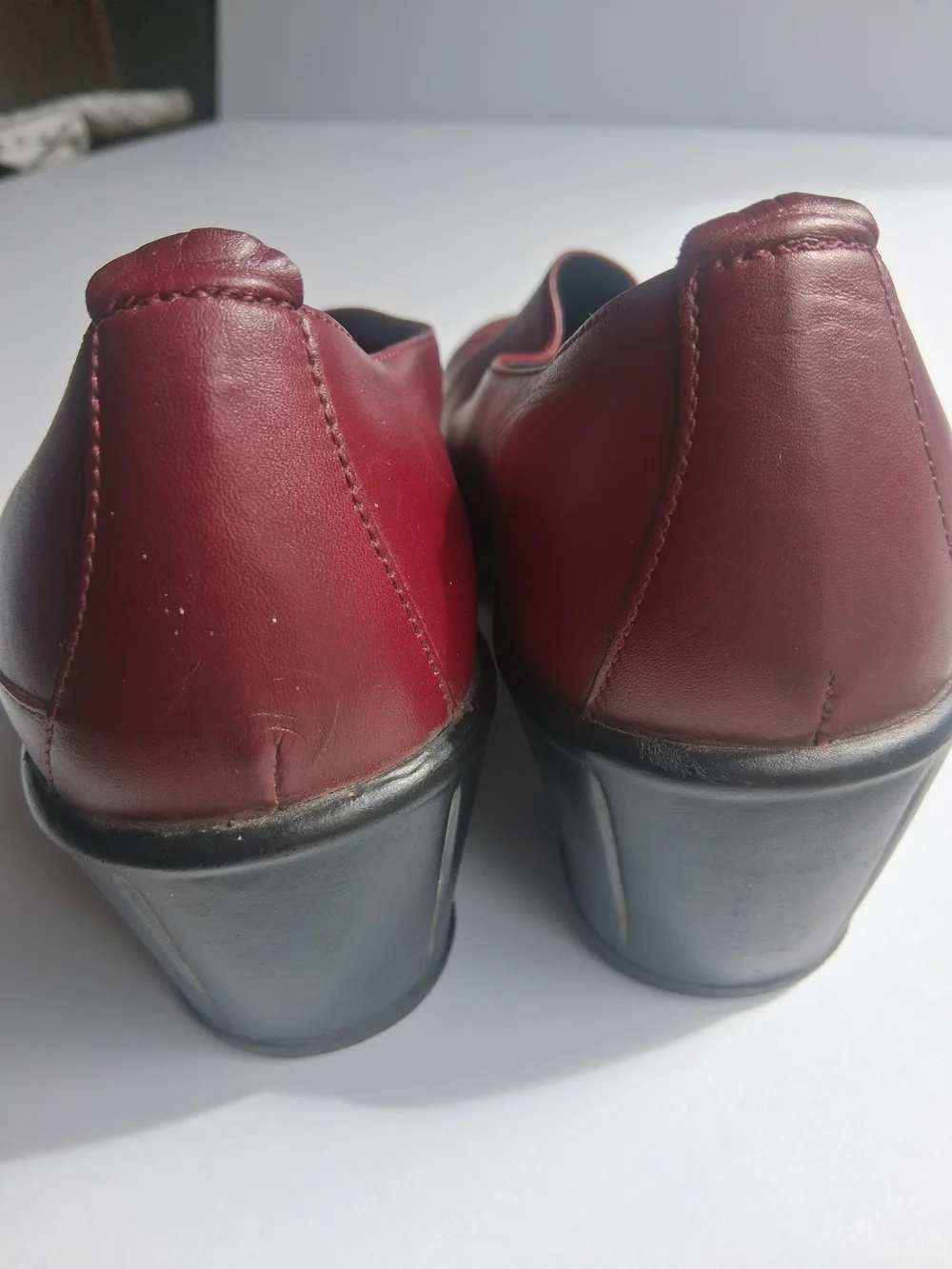 Dansko Burgundy/Black Leather Wedge Slip-On Shoes Size 7.5